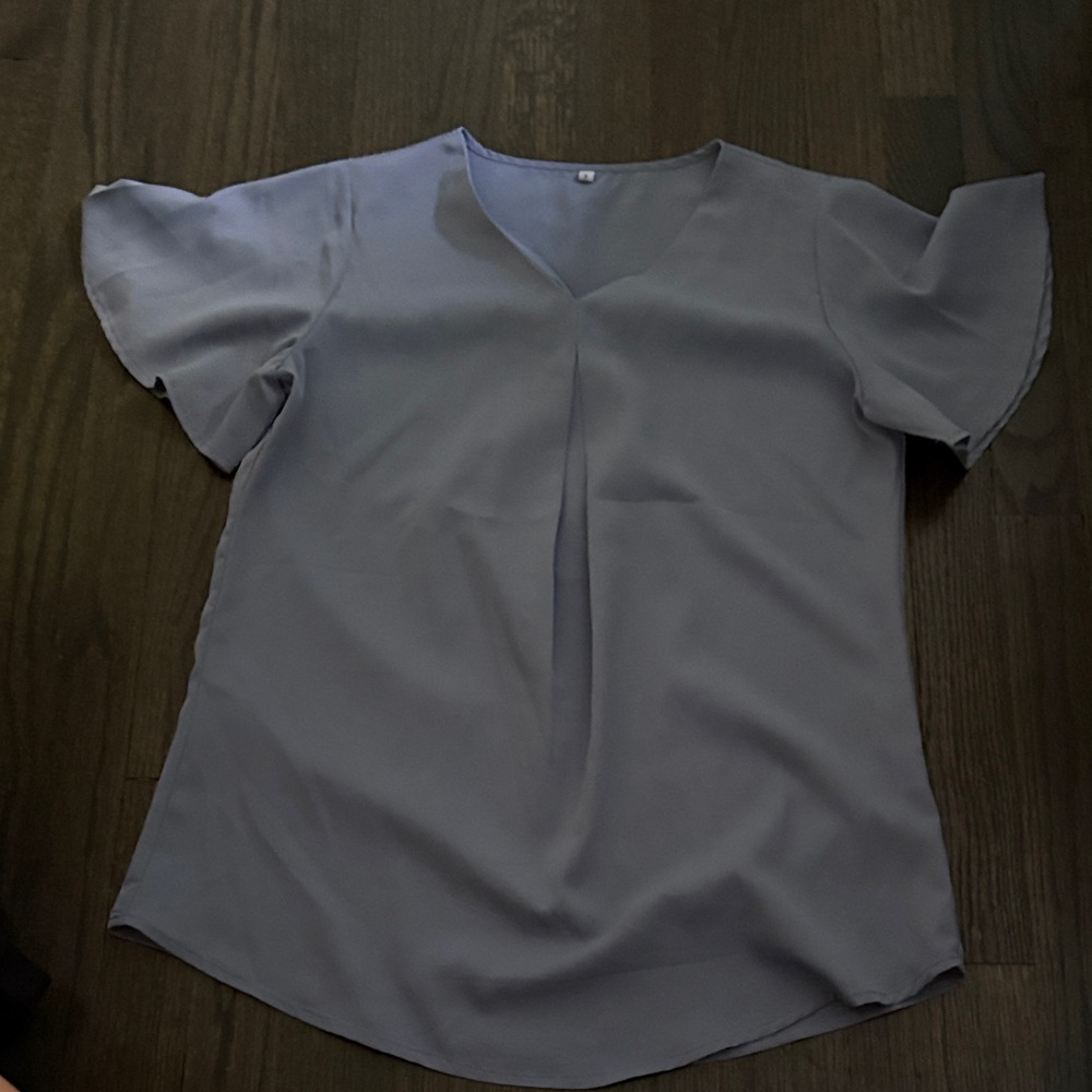 H&M Violet Flutter Sleeve V-Neck Blouse